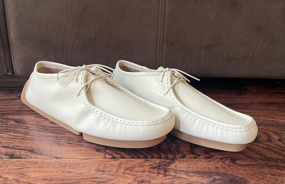 $850 NIB Men's Bottega Veneta White Leather Driving Shoes Size 42(9)